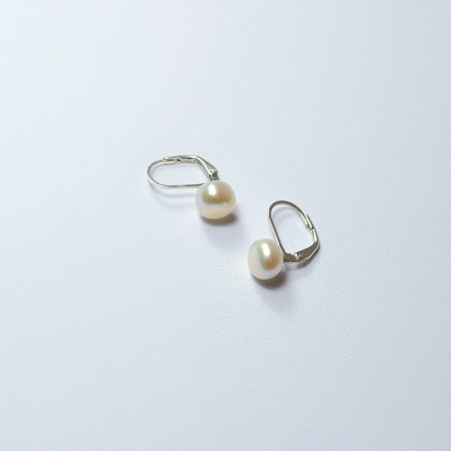 Natural Pearl Earring, Leverback Freshwater Pearl