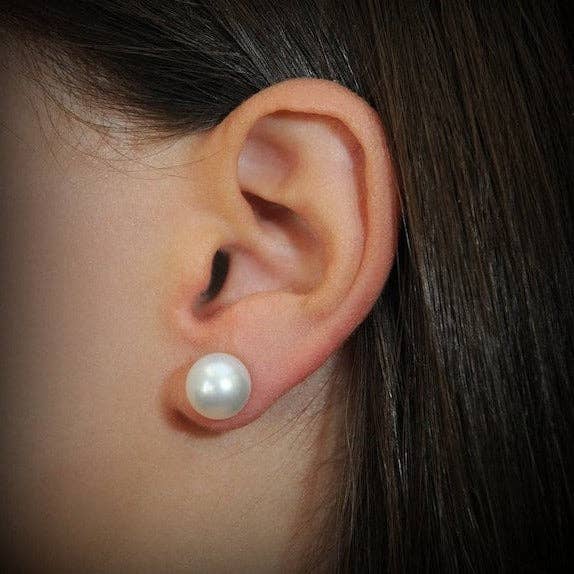 Round White Pearl Stud Earrings