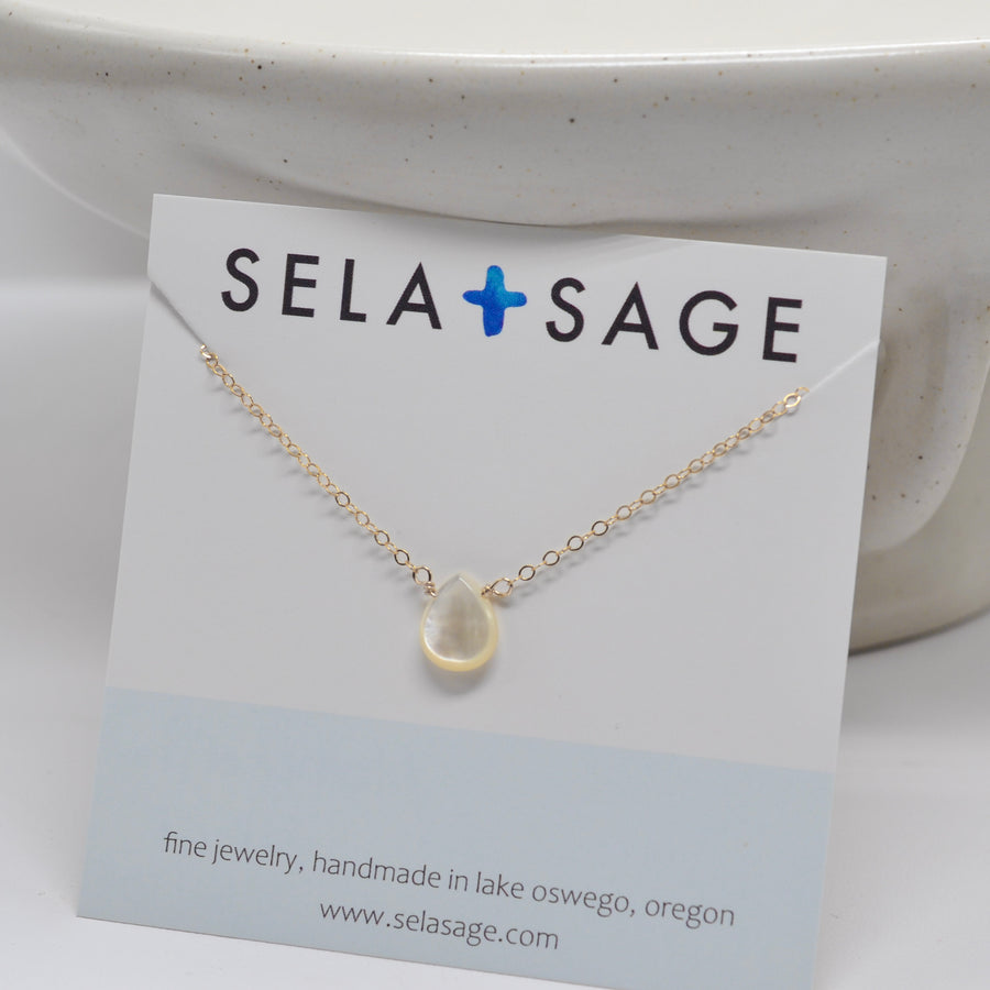 Iridescent Mother of Pearl Teardrop Pendant Necklace