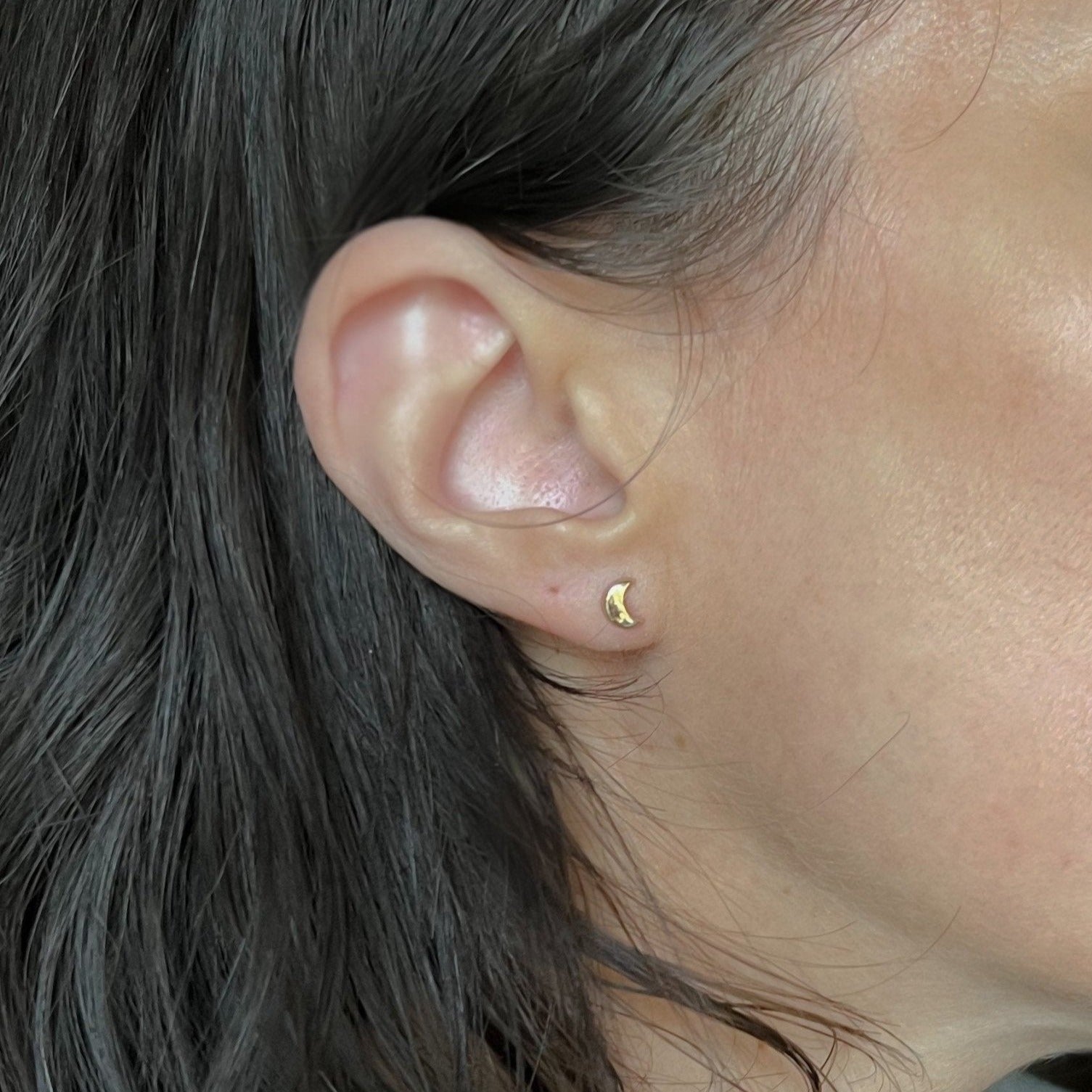 6mm Crescent Moon Stud Earrings -14k Gold - Sela+Sage - Stud/Post Earrings