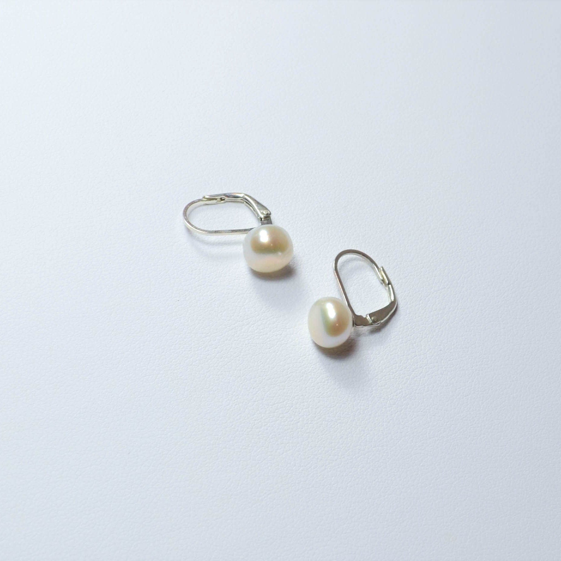 Natural Pearl Earring, Leverback Freshwater Pearl