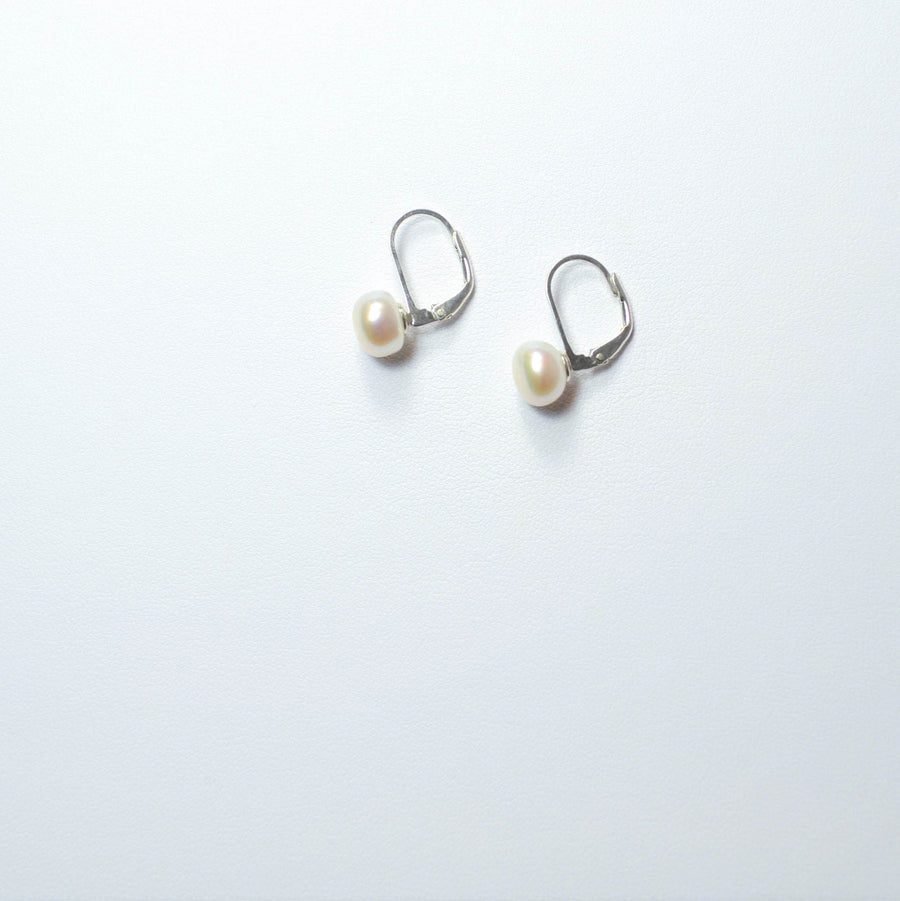 Leverback Freshwater Pearl Earrings in Sterling Silver or Gold, Real Pearl Latchback, Pearl Hook Back Earrings, Bridal Pearl Drop