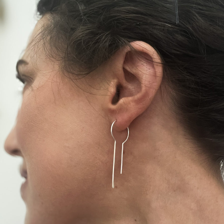 Hammered Keyhole Threader Hoop Earrings in Gold Filled or Sterling Silver, Minimal Thin Lock and Key, Dainty Silver Wire Shape